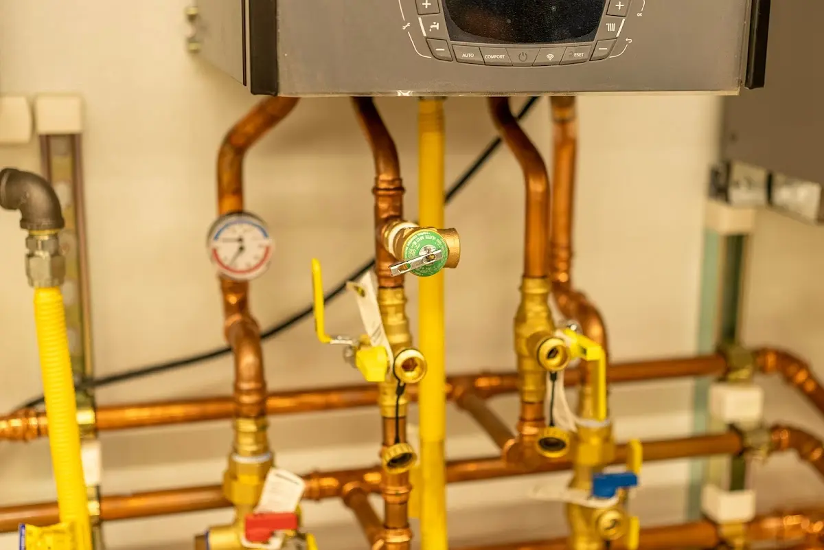 Licensed technician providing Pipe Repair for a homeowner in Bradfordville